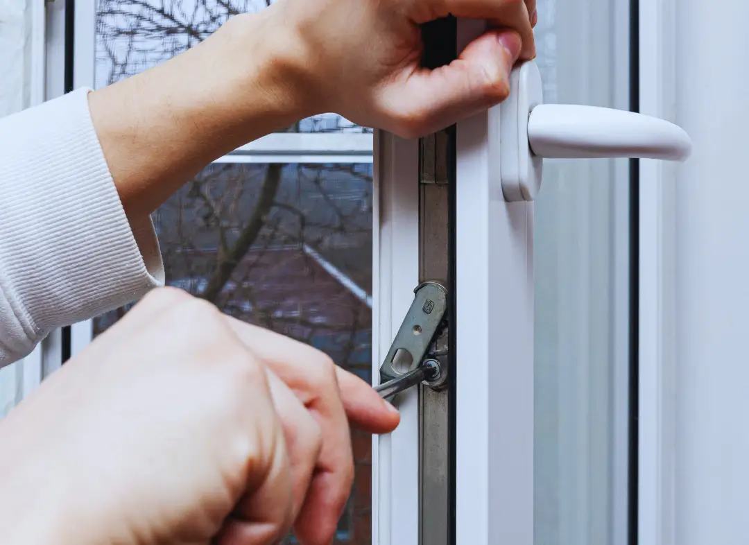 Réparation serrure de fenêtre Le Fenouiller